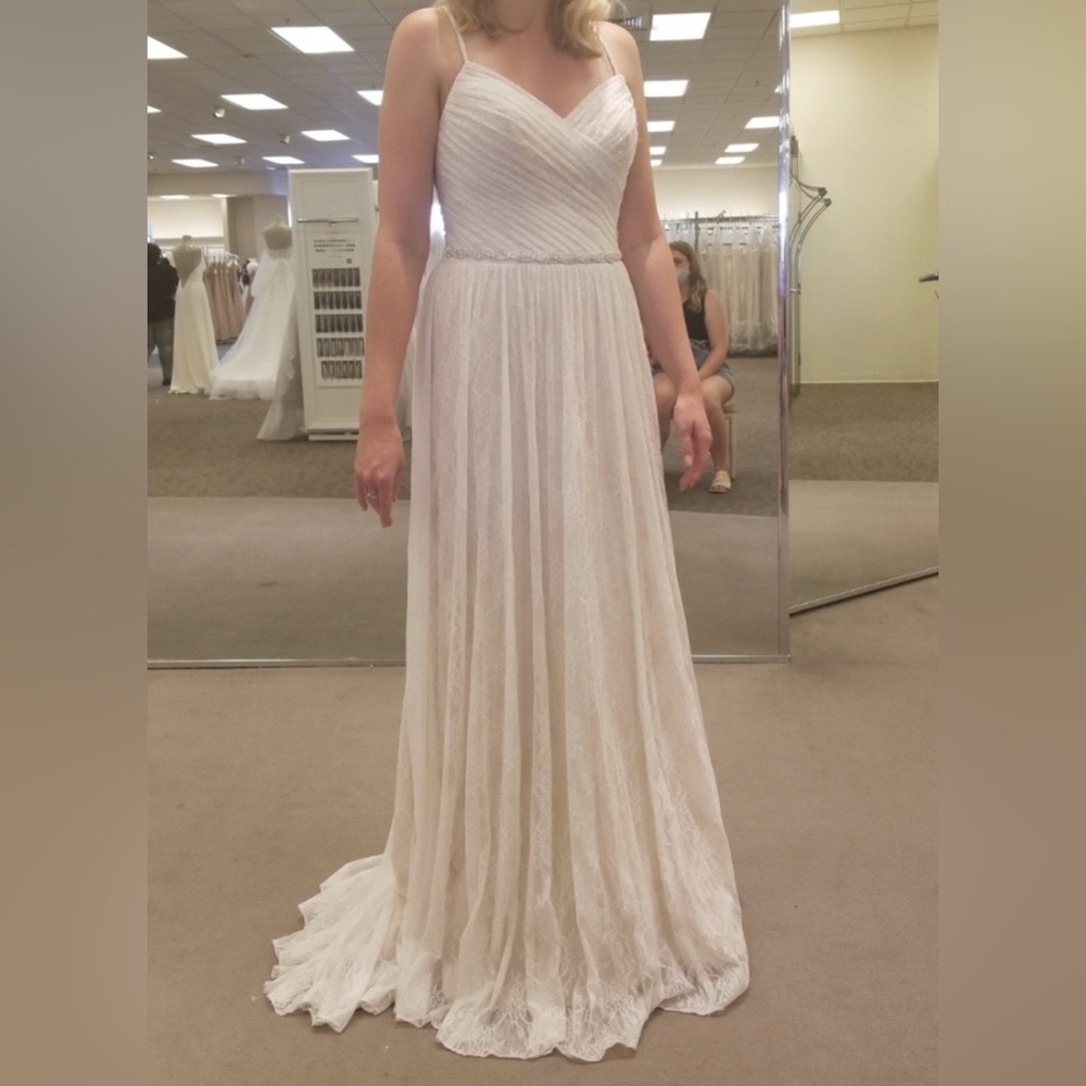 David's Bridal Galina Soft Lace Wedding Dress With Pleated Top Size 8